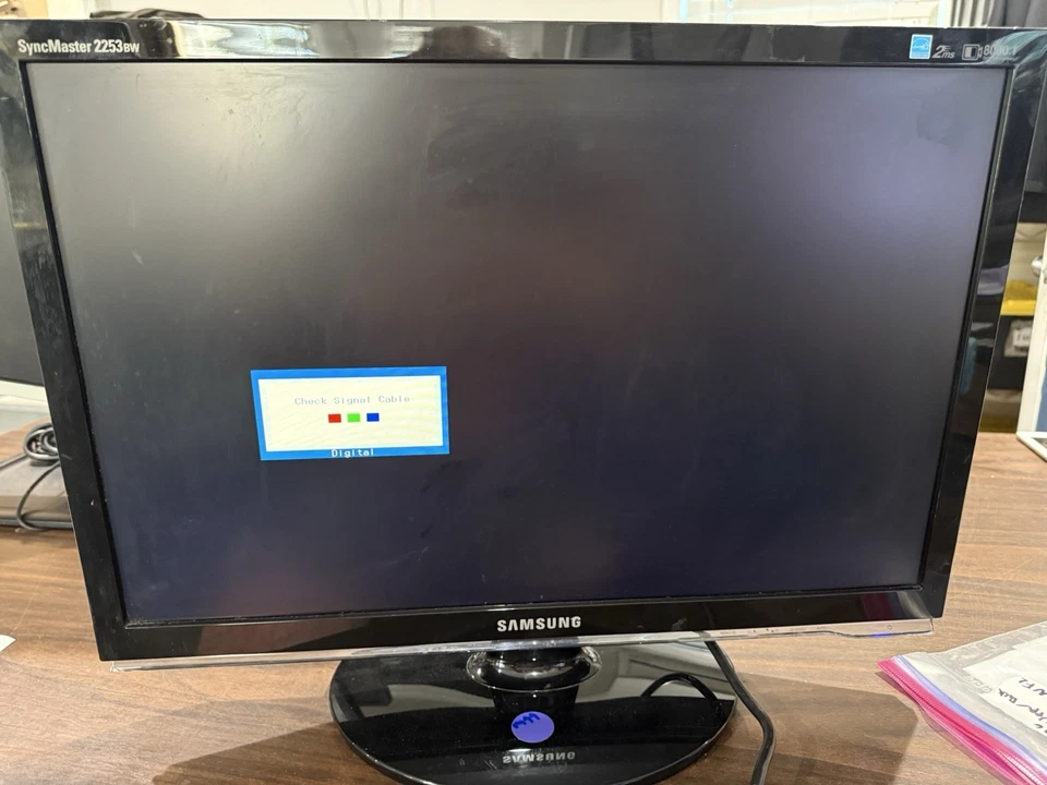 SAMSUNG SyncMaster 2253BW With Base VGA Cable And Power Cord - Image 1 of 4