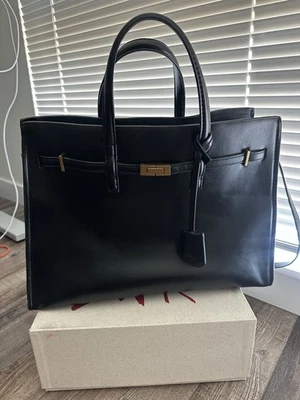 Bolso de mango Daphne con correa Foto 1 de 4