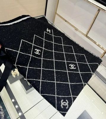 2025 Nuevo Modelo Chanel Lana Bufanda Negro Blanco Estola Nuevo Con Etiquetas  Foto 1 de 4