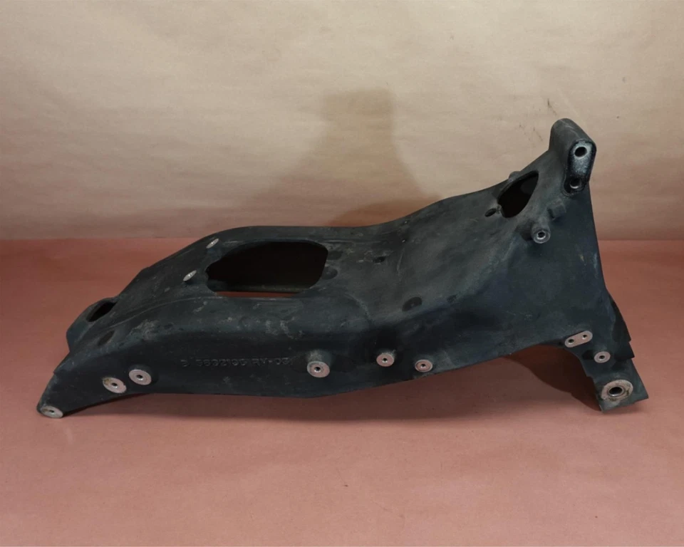 Задний подрамник 2010-2017 Victory Cross Country 5632135 - Изображение 1 из 4