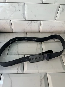 CINTURA LEVI'S VINTAGE UOMO DONNA PELLE NERA ADATTA VITA 36" FIBBIA TINTA UNITA - Foto 1 di 6