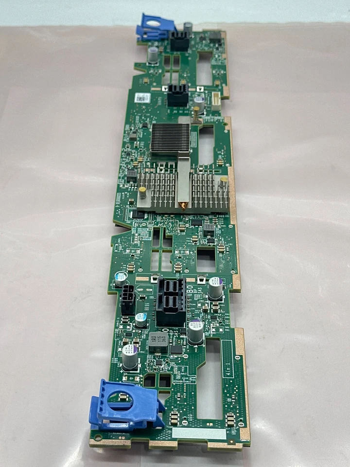 Dell DP/N0RDRTM 12x Bay Hard Drive Backplane  - Image 1 of 4