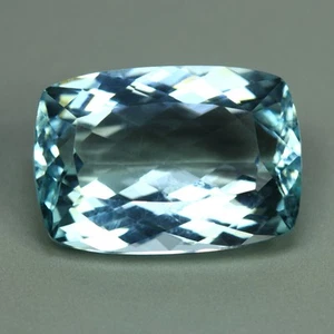9.05 Cts_Romantic Cushion_100 % Natural Unheated Aqua Blue Apatite_Brazil - Picture 1 of 3