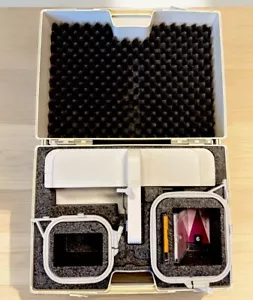 PFAFF Creative Fantasy RICAMO BRACCIO UNITÀ ATTACCO CUSTODIA 2 cerchi con carte - Foto 1 di 15