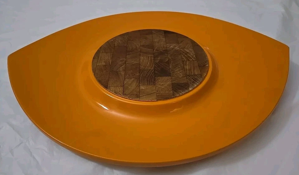 Bandeja de globo ocular naranja/teca vintage del festival danés de Dansk Jens Quistgaard  Foto 1 de 4