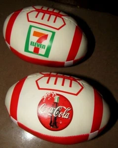 Lote de 2 - 7 balones de fútbol publicitarios Coca Cola Eleven - gasolinera Soda Cola - Imagen 1 de 2