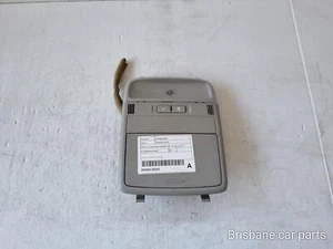 HOLDEN COMMODORE VF 05/2013-12/2017 FRONT COURTESY LIGHT W/ SUNGLASS HOLDER - Picture 1 of 12