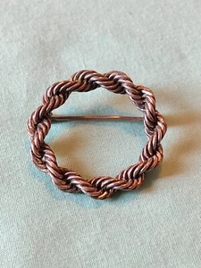 Vintage Sterling Silver Twist Rope Minimalist Round Circle Brooch Pin  - Picture 1 of 7