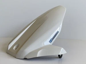 ABRAZADOR/GUARDABARROS TRASERO BLANCO BRILLANTE Suzuki GSXS1000/GSXS1000FA - Imagen 1 de 8