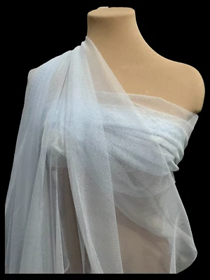 RED DE TUL DE MALLA POLIVINÍLICA AZUL CLARO... 58" POR COMPRAR, TRANSPARENTE, SUAVE ELÁSTICO Foto 1 de 4