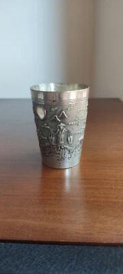 gobelet ancien en argent massif du Vietnam - Photo 1/4