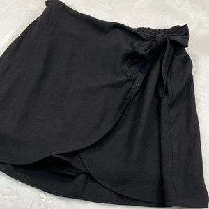 Falda corta para mujer DR2 ligera negra envolvente frontal talla M - Imagen 1 de 7