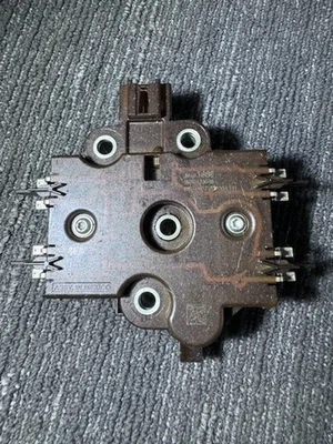 Válvula solenóide de controle GM 2016-2019 Chevrolet Malibu genuína 24291860 nova - Imagem 1 de 2