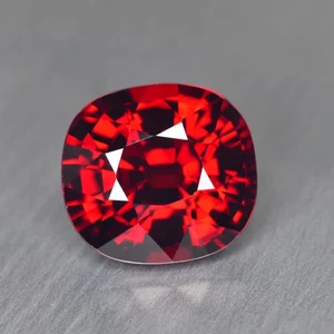 2,81Ct Eleganter Unbeheizter AAA+ Grade Vivid Coke Red Spessartit Granat _ Namibia - Bild 1 von 1
