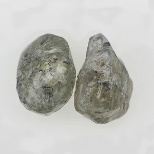 Lote real de diamantes sueltos rugosos naturales grises de 0,71 quilates sin cortar - Imagen 1 de 1