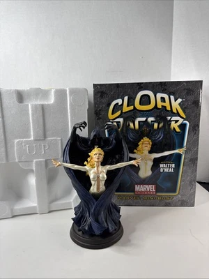 Mini busto de capa y daga Bowen - Marvel #292/800 Foto 1 de 4