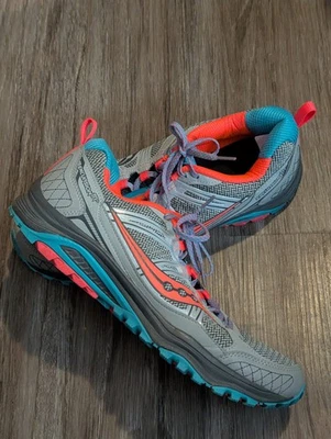 Женские кроссовки Saucony Grid Excursion Tr10 Trail серые синие коралловые размер 11 - Изображение 1 из 4