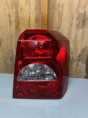 Luz trasera lateral derecha para pasajero Dodge Caliber 2008-2012 OEM WBKKB Foto 1 de 4