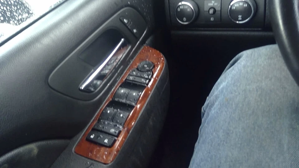 Chevrolet Tahoe 2013 conductor puerta delantera interruptor ventana fabricante de equipos originales usado 641-11001L Foto 1 de 1