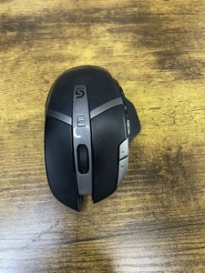 Logitech G602 11-button Wireless Gaming Mouse and USB Receiver Dongle - Picture 1 of 6