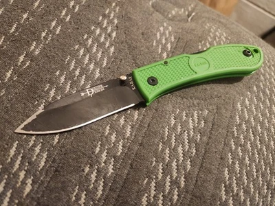 Navaja de Bolsillo Ka-Bar 4062 ZG Dozier Plegable Lockback HUNTER Verde Nueva en Caja Foto 1 de 3