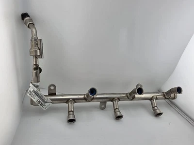 2006 CADILLAC STS Б/У 3,6 л топливная рейка - Изображение 1 из 3