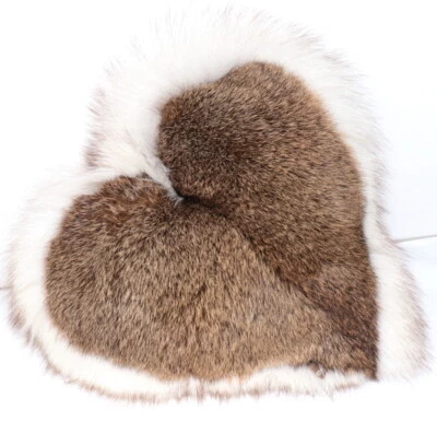 Pelz Herz Kissen Blaufuchs Kanin Fell Deko Liebe Couch Wohnen Natur Hase Weiß - Bild 1 von 4