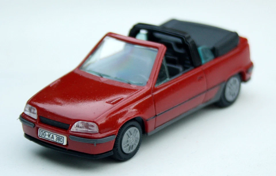 Opel Kadett GSI Cabriolet Gris Gama 1135 1 43