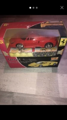 Ferrari Enzo Maisto 1:24 Red Diecast Model Car - Image 1 of 3