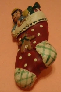 Red Christmas Filled Stocking Broach Pin - Picture 1 of 3