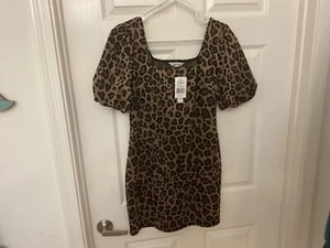 Speechless Damen Kleid M Leopardenmuster Kurzarm Kurzkleid eckiger Ausschnitt - Bild 1 von 4