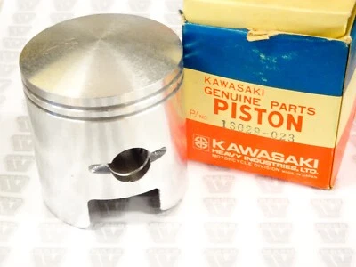 Kawasaki NOS NEW 13029-023 Piston O/S .020 A7 A7SS Avenger 350  - Изображение 1 из 4