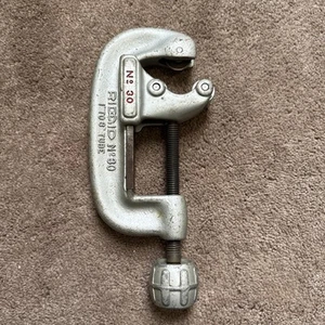 RIGID No.30 Pipe Conduit Tubing Cutter - Cuts 1 - 3" Tube - Picture 1 of 7