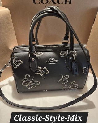 Bolso Coach Rowan Satchel/C-Body; negro con estampado de mariposa SLVR; CCK88; NUEVO CON ETIQUETAS; RET $450 Foto 1 de 4