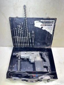 BLACK & DECKER PROFESSIONAL MACHO HD ROTARY HAMMER DRILL + 11 Bits Model 5043-09 - Picture 1 of 12