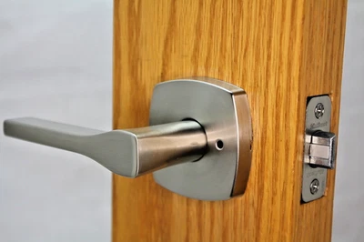 Palanca de privacidad Kwikset Trípoli níquel satinado 730TPLMDT15 #8zz Foto 1 de 4