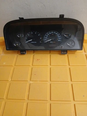 Jeep Grand Cherokee 2004 velocímetro grupo Foto 1 de 3