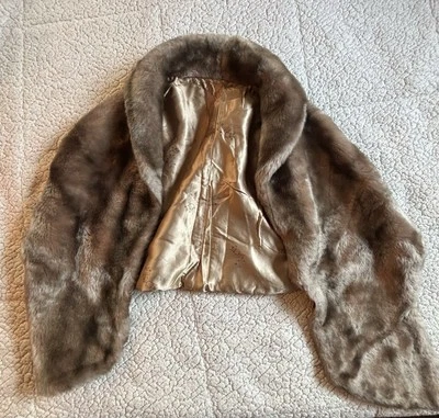 Cuello chal vintage Regina Glenara de Glenoit color topo piel sintética talla mediana LEER Foto 1 de 4