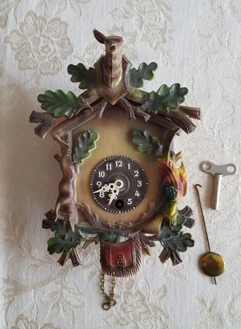 VINTAGE MINI GERMAN Hunter Cuckoo Clock *1960s* Key & Pendulum 6" -1 Day -WORKS! Cover