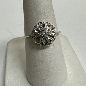 18K White Gold Flower Cluster Ring Size 7.25 2.7 Grams #I-755 - Picture 1 of 9