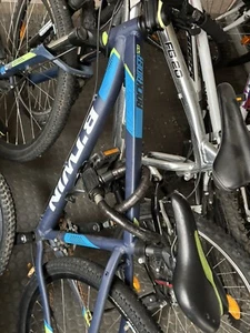 fahrrad btwin rockrider 27,5 damen marin - Bild 1 von 4
