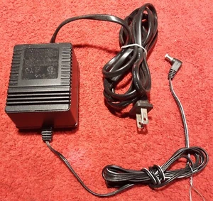 E53) Matsushita #RFEA206C, AC-DC Power Adapter. Output: DC 13V, 1.5A. - Picture 1 of 2