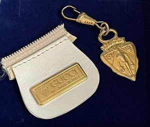 Vtg Gucci Gold Tone Shield Crest Zipper Pull Charm & Metal Logo Replacement Tag - Picture 1 of 8