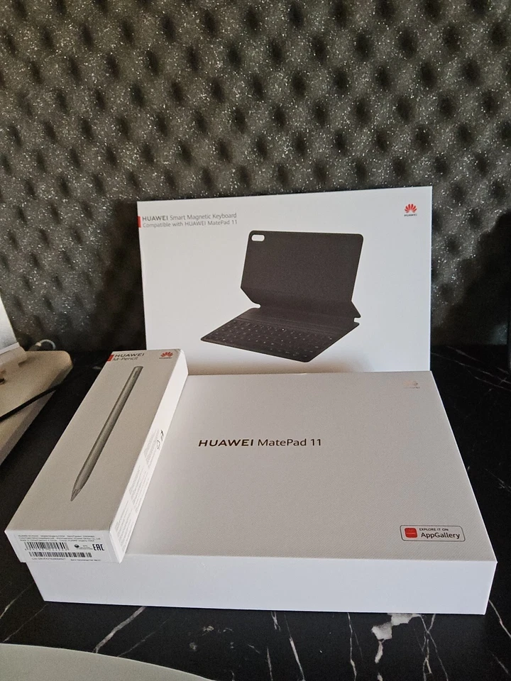 huawei matepad 11 6+64GB ,smart magnetic keyboard,  m-pencil (danneggiata) - Immagine 1 di 2
