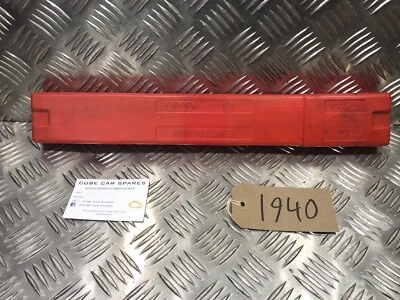 Triángulo de advertencia Audi TT MK1 8N 8D9860251 se adapta a Audi A3 Volkswagen Golf Foto 1 de 3