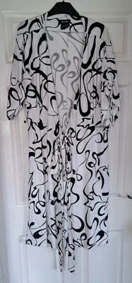 Vestido Isobel De Pedro Talla 12 Envolvente Corbata Mantón Largo Encubrimiento Foto 1 de 4