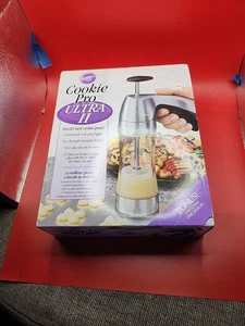 WILTON Cookie Pro Ultra II Cookie Press With 16 Cookie Disks - Picture 1 of 8