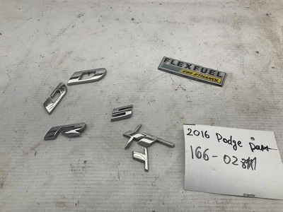 Tapa maletero Dodge Dart 13-16 logotipo emblema B Foto 1 de 4