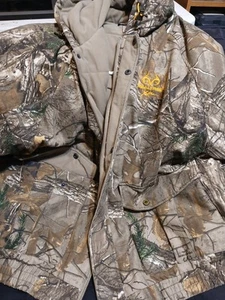 Realtree Insulated Hunting Jacket - Picture 1 of 5