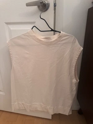 Chaleco sin mangas Cos para hombre medio relajado de algodón cuello redondo Foto 1 de 3